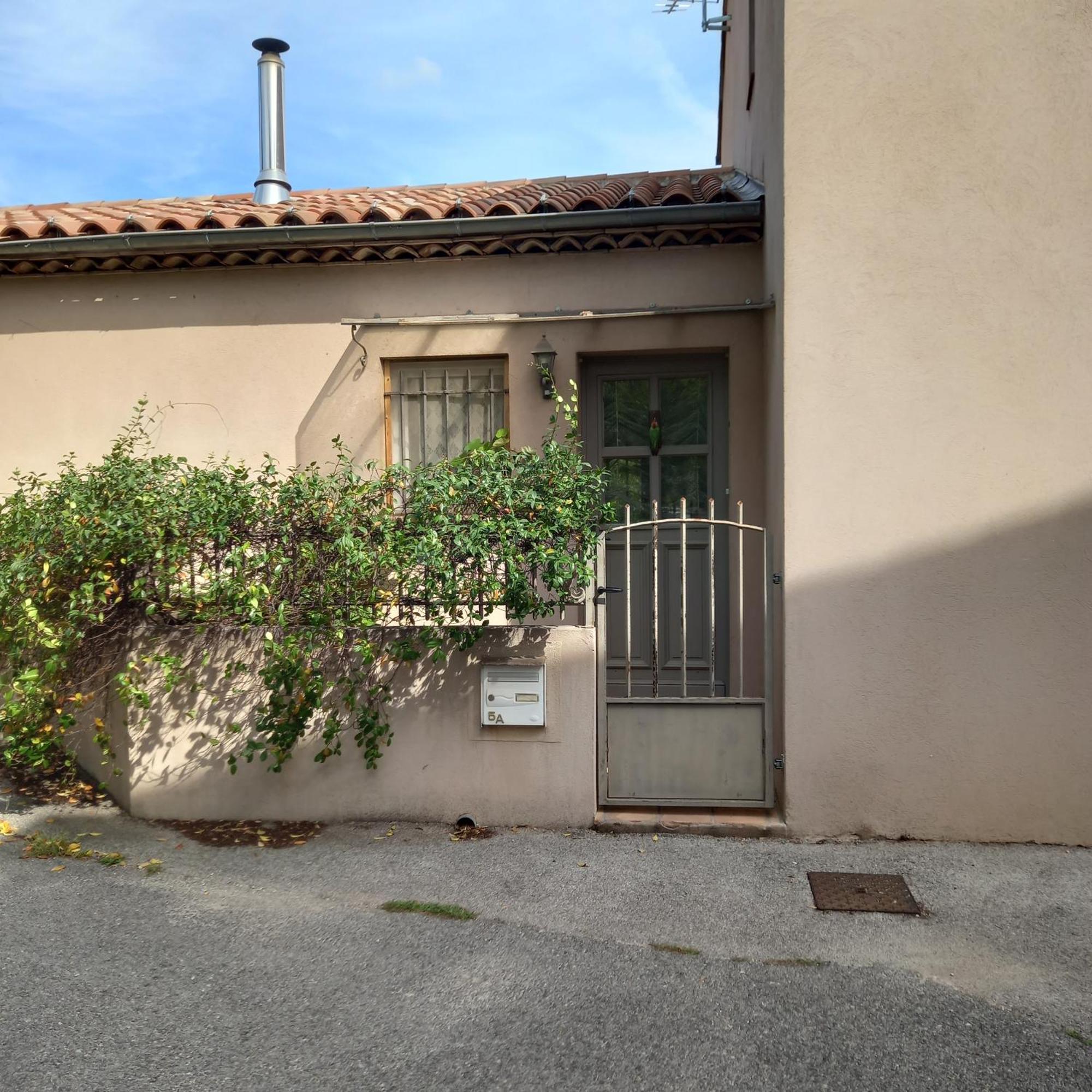 Appartement A 15 Minutes De Hyeres Et Ses Plages Sollies-Ville Zewnętrze zdjęcie
